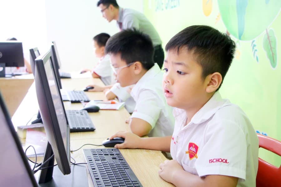 Trải nghiệm Toán online